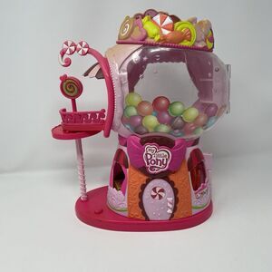 My Little Pony Ponyville Musical Gumball House Playset 2008 Hasbro‎
